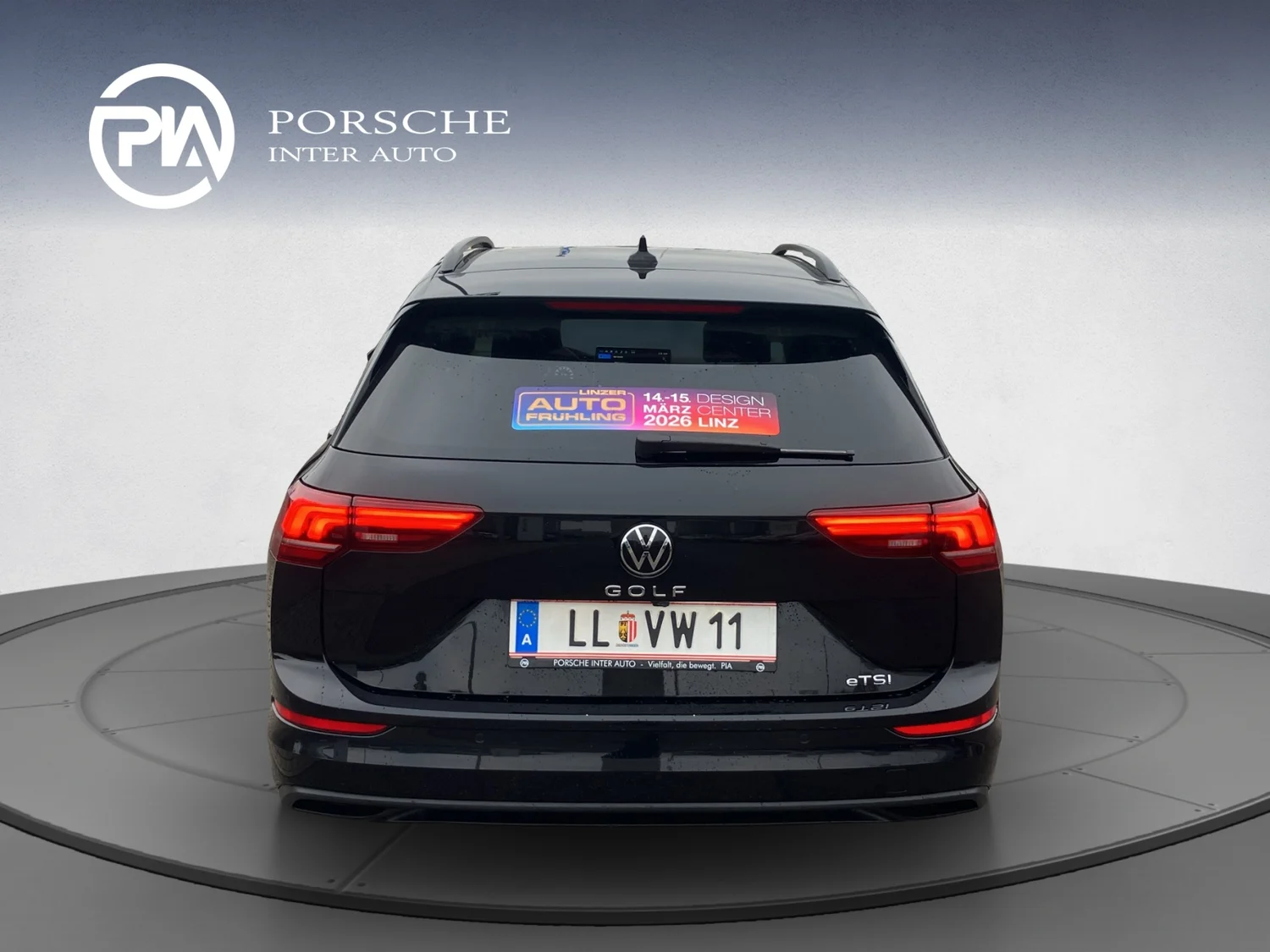 Bild eines VW Golf Variant Business mHeV DSG