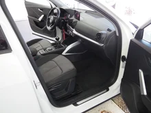 Audi Q2 1.6 TDI Sport in gletscherweiß metal.