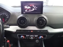 Audi Q2 1.6 TDI Sport in gletscherweiß metal.
