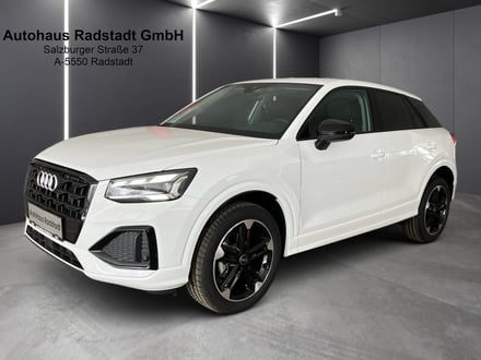 Audi Q2 30 TFSI admired