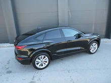 Audi Q6 Sportback e-tron quattro in 0E Mythosschwarz Metallic