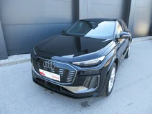 Audi Q6 Sportback e-tron quattro in 0E Mythosschwarz Metallic