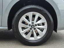 Škoda Kamiq Selection TSI in Smokey Diamond-Silber Metallic