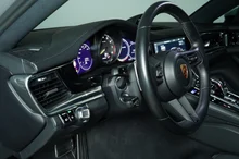 Porsche Panamera 4 E-Hybrid Sport Turismo in silber - metallic