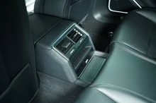 Porsche Panamera 4 E-Hybrid Sport Turismo in silber - metallic