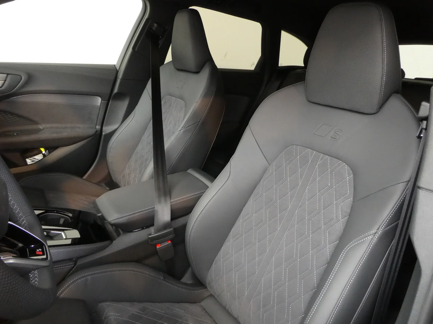 Bild eines Audi A5 Avant e-hybrid quattro 270 kW