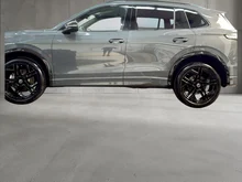 VW Tiguan R-Line TDI 4MOTION DSG in Delfingrau Metallic