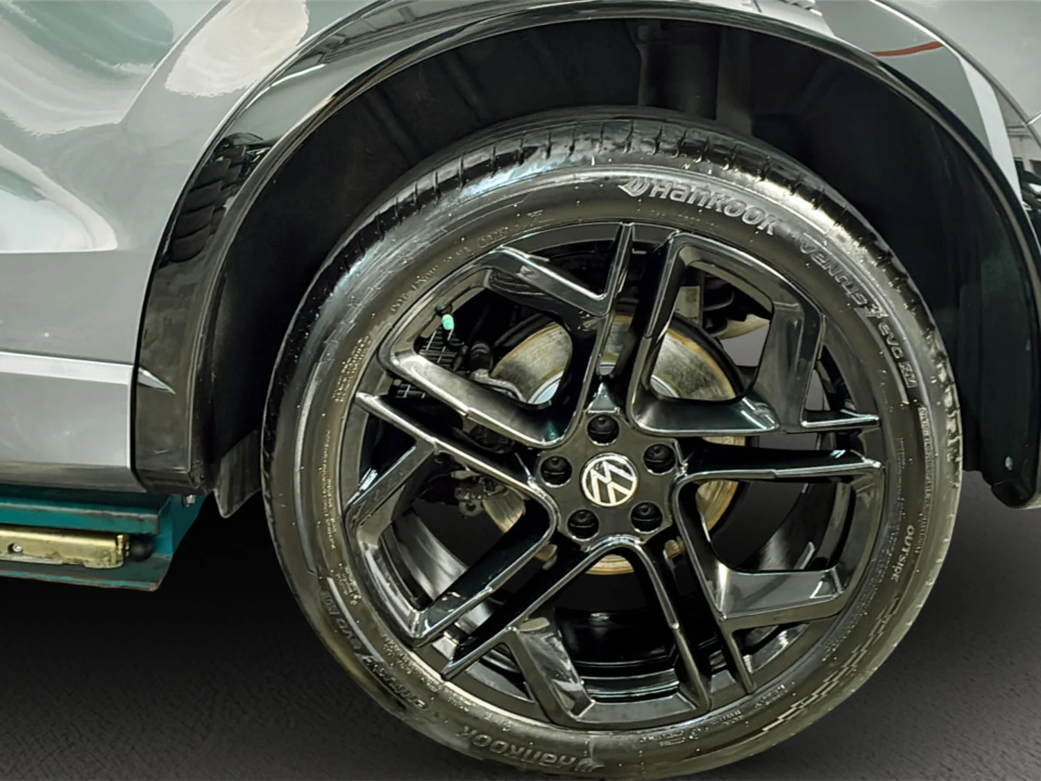 Bild eines VW Tiguan R-Line TDI 4MOTION DSG