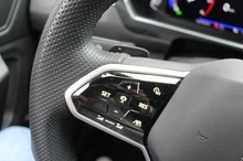 VW Tiguan Allspace R-Line TDI 4MOTION DSG in Deep Black Perleffekt
