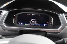 VW Tiguan Allspace R-Line TDI 4MOTION DSG in Deep Black Perleffekt
