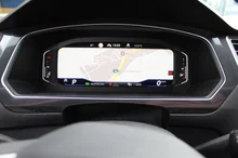 VW Tiguan Allspace R-Line TDI 4MOTION DSG in Deep Black Perleffekt