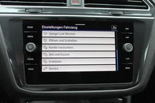 VW Tiguan Allspace R-Line TDI 4MOTION DSG in Deep Black Perleffekt