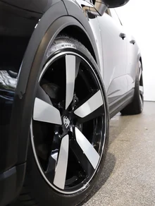 Thumbnail-Foto von Fahrzeug