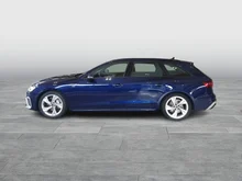 Audi A4 Avant 40 TDI quattro S line in 2D Navarrablau Metallic