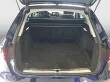 Audi A4 Avant 40 TDI quattro S line in 2D Navarrablau Metallic