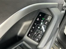 Audi Q5 SUV TDI quattro 150 kW in Daytonagrau Perleffekt