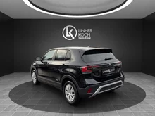VW T-Cross 4Me TSI in Deep Black Perleffekt