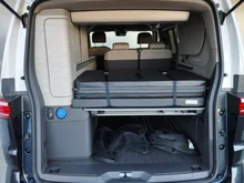 VW California Ocean eHybrid 180 kW 4M in Candyweiß / Starlightblue Metallic