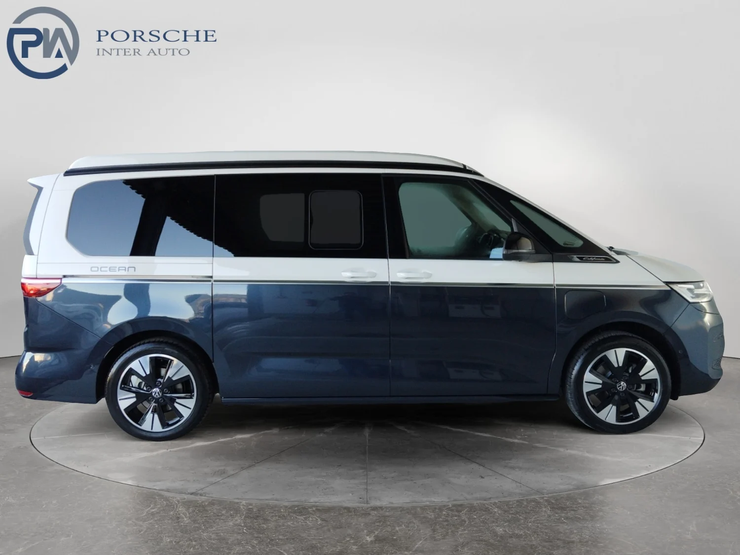 Bild eines VW California Ocean eHybrid 180 kW 4M