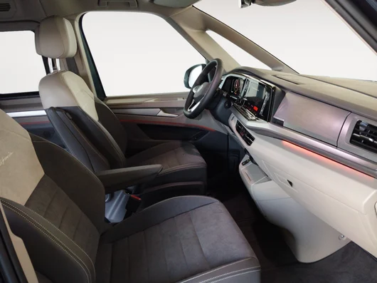 Bild eines VW California Ocean eHybrid 180 kW 4M