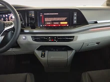 VW California Ocean eHybrid 180 kW 4M in Candyweiß / Starlightblue Metallic