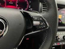 Škoda Kodiaq Sportline TSI ACT DSG in Graphit-Grau Metallic