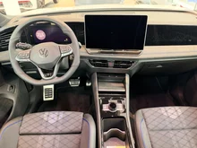 VW Tiguan Sport TSI 4MOTION DSG in Pure White