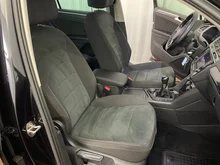 VW Tiguan Highline TDI SCR 4MOTION in Deep Black Perleffekt