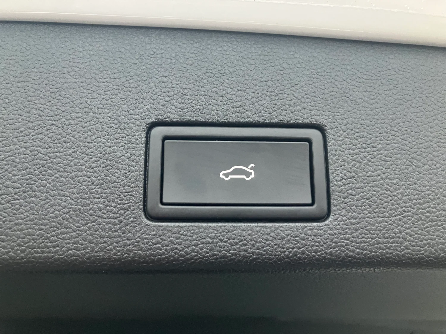 Bild eines VW Golf Variant Business mHeV DSG