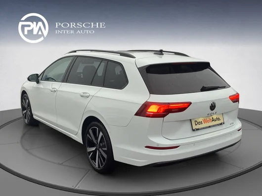 Bild eines VW Golf Variant Business mHeV DSG