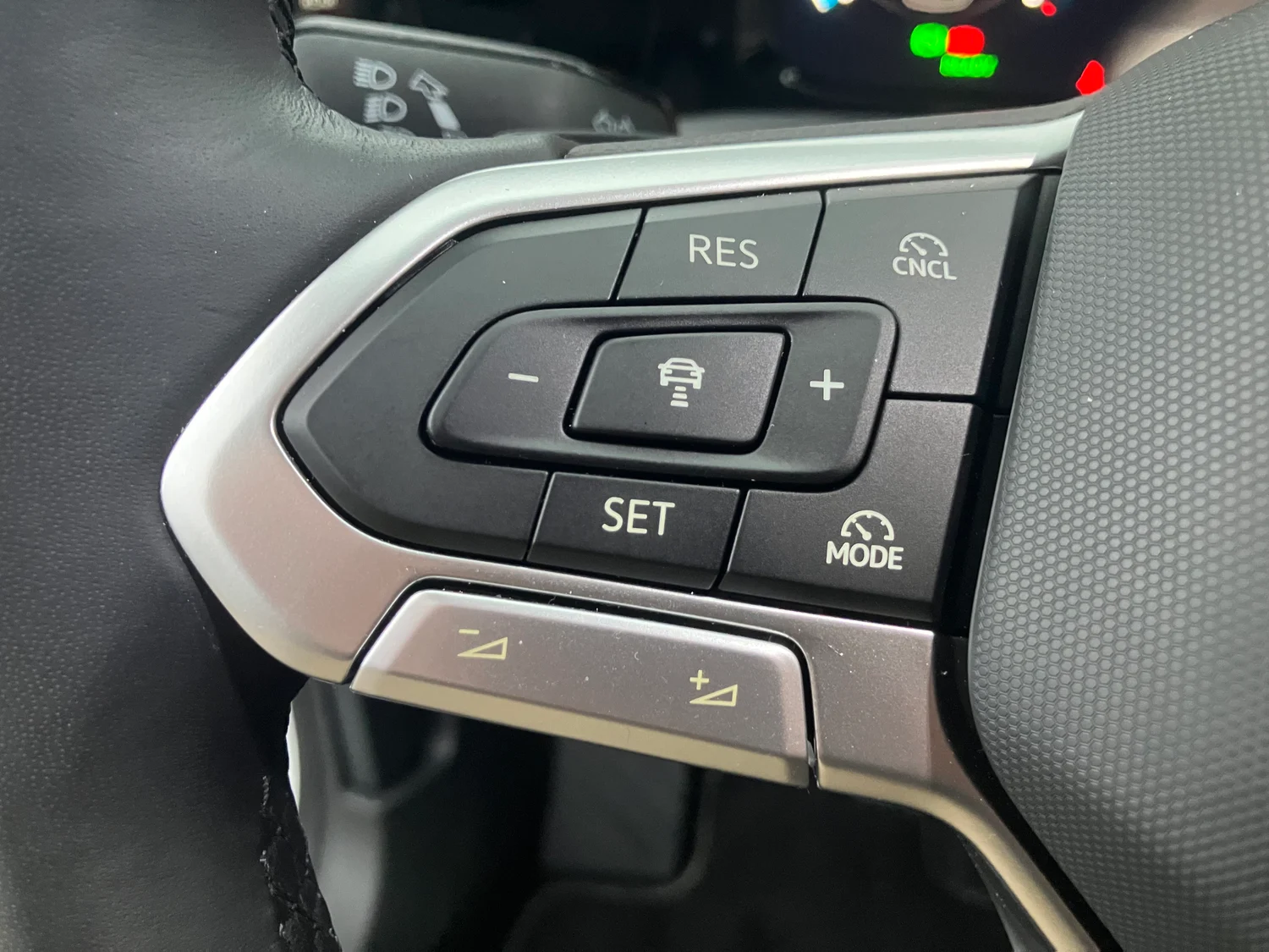 Bild eines VW Golf Variant Business mHeV DSG