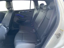 VW Tayron R-Line TDI 4MOTION DSG in Oryxweiß Perlmutteffekt
