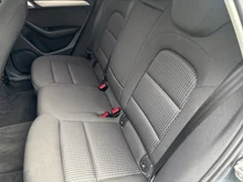 Audi Q3 2.0 TDI quattro intense in dunkelgrau - metallic