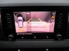 Škoda Karoq Selection TSI DSG ACT in Graphit-Grau Metallic
