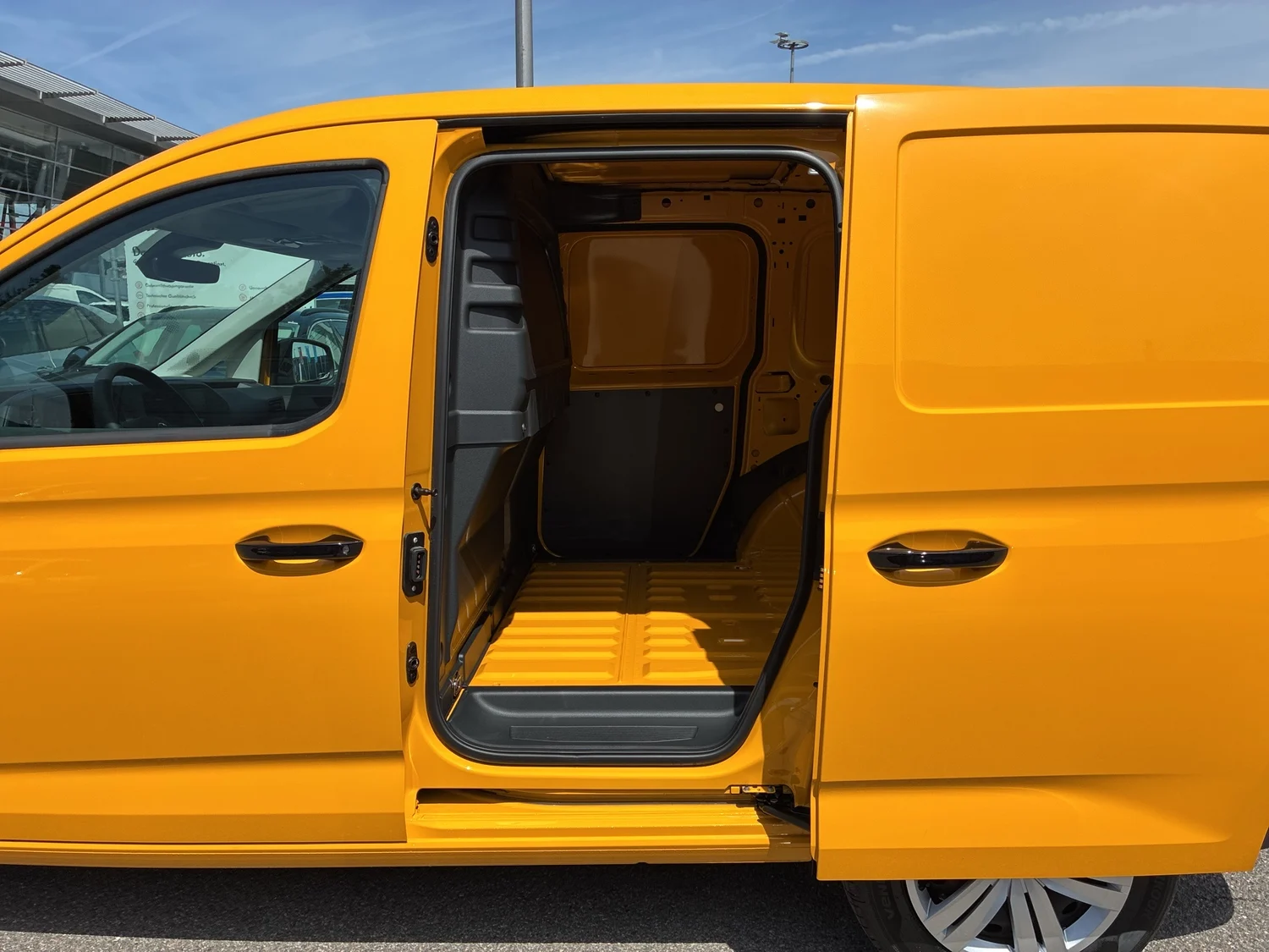 Bild eines VW Caddy Cargo TDI 4MOTION