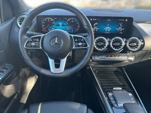 Mercedes B 180 in weiss - normal