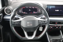 SEAT Arona FR Austria 1.0 TSI in Asphalt-Blau Metallic Dach Candy Weiß