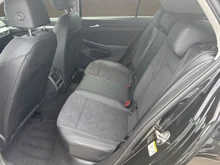 VW Golf Rabbit mHEV DSG in Grenadillschwarz Metallic