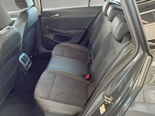 VW Golf Variant Business TSI in Delfingrau Metallic