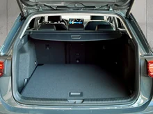 VW Golf Variant Business TSI in Delfingrau Metallic