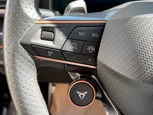 CUPRA Formentor 1.5 e-TSI 150 PS DSG in Magnet-Grau Metallic