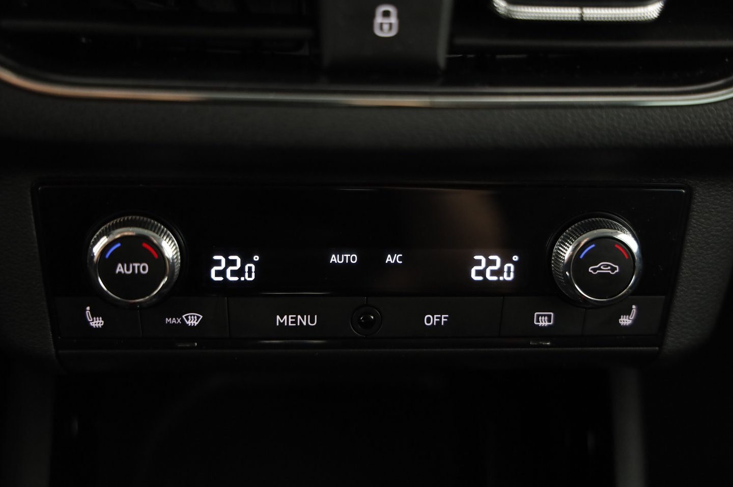 Škoda KAMIQ Ambition TSI DSG | Bild 18 von 21