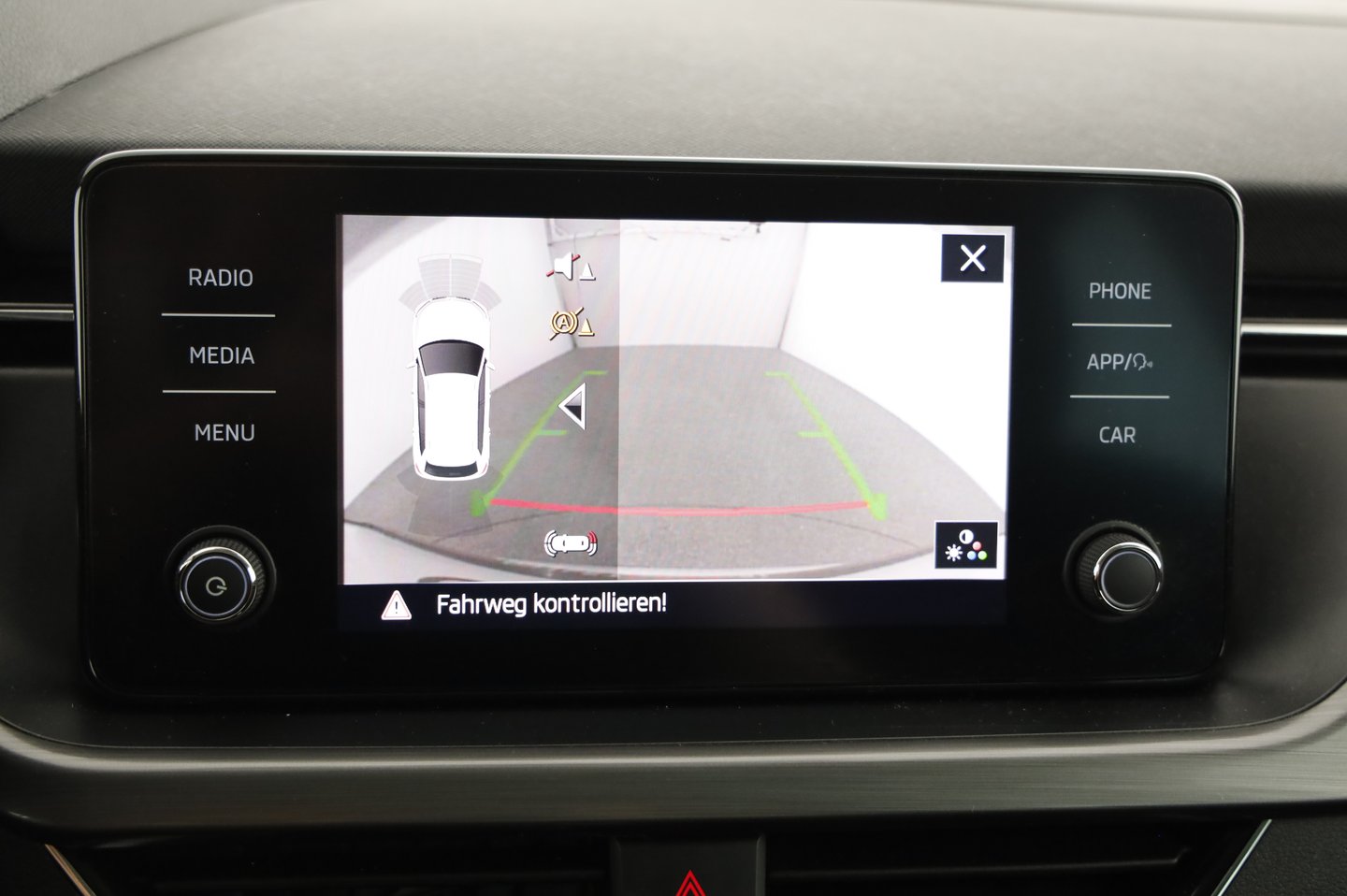 Škoda KAMIQ Ambition TSI DSG | Bild 17 von 21