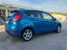 Thumbnail-Foto von Fahrzeug