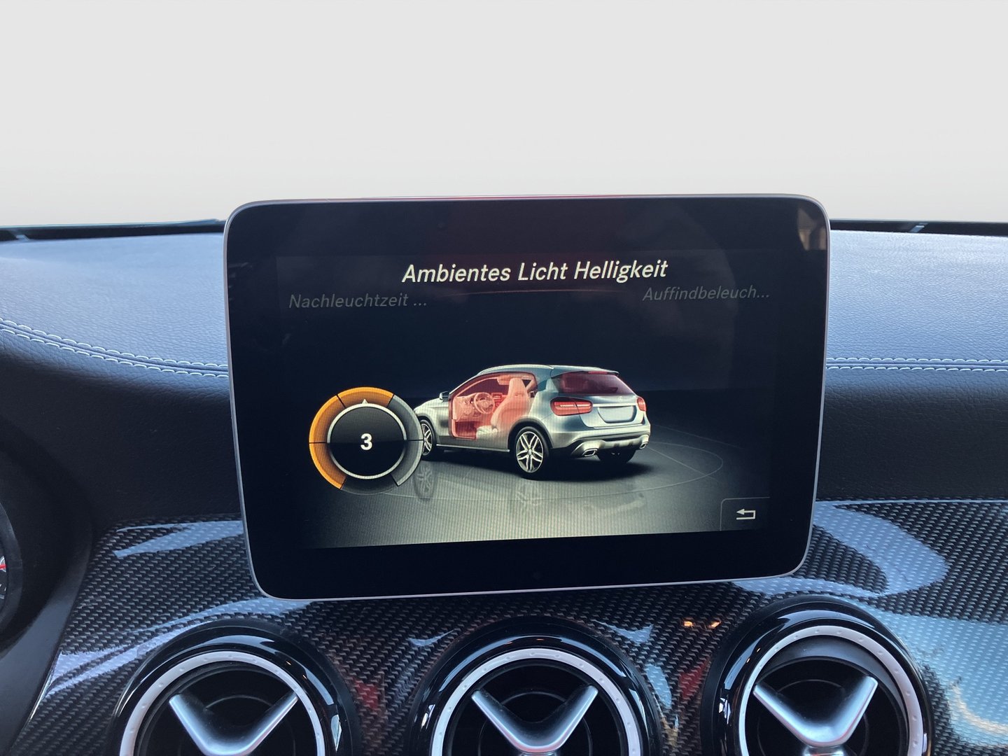 Mercedes GLA 200 Aut. | Bild 19 von 25