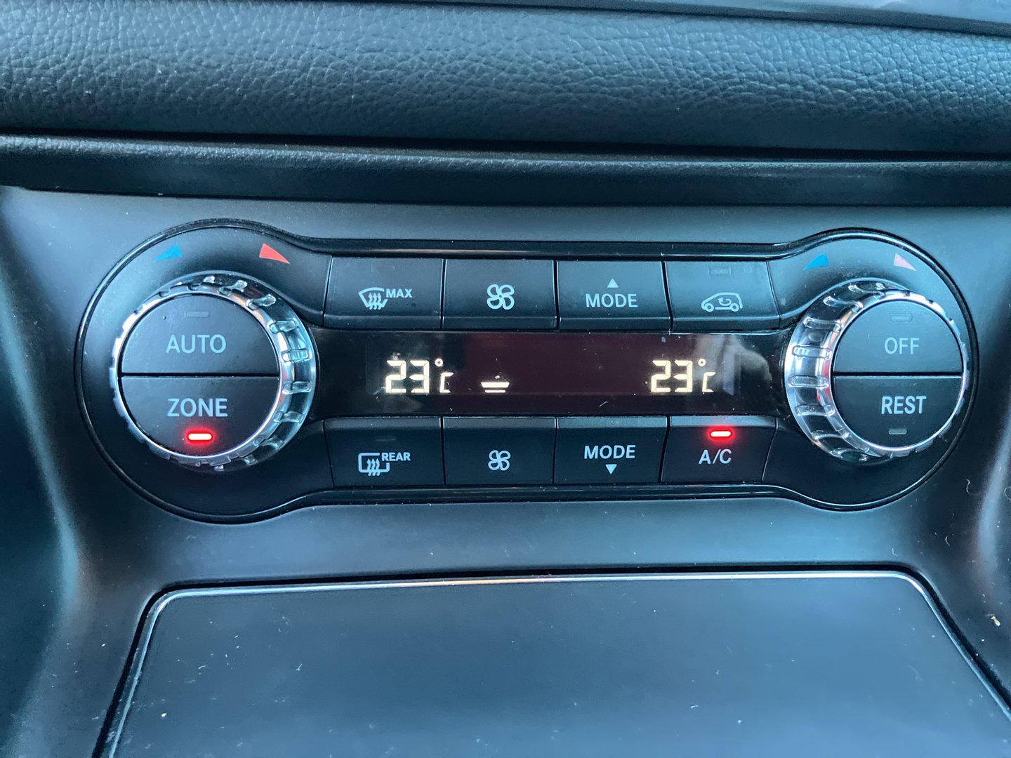 Mercedes GLA 200 Aut. | Bild 21 von 25