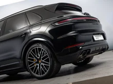 Porsche Cayenne Turbo E-Hybrid in chromitschwarzmetallic