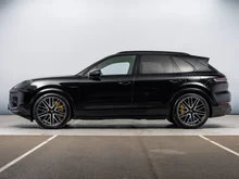Porsche Cayenne Turbo E-Hybrid in chromitschwarzmetallic