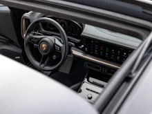 Porsche Cayenne Turbo E-Hybrid in chromitschwarzmetallic