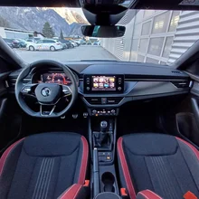 Thumbnail-Foto von Fahrzeug